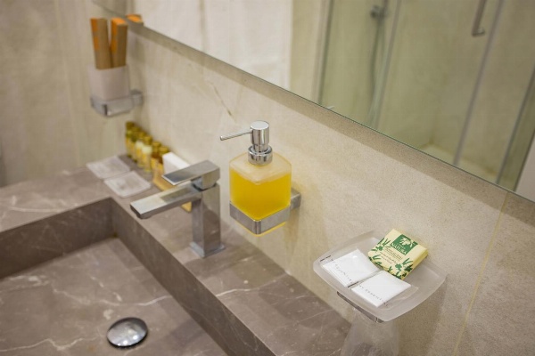 Domus Deorum Deluxe image 4